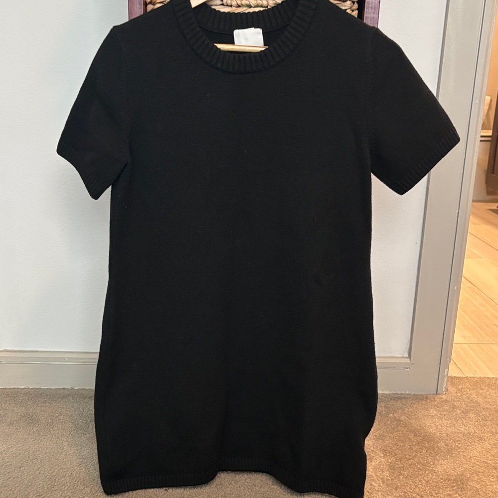H & M Black Short Sleeve Sweater Dress